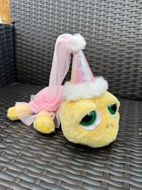 Russ Berrie Li’l Peepers Princess Shelly Turtle 9” Plush toy Pink Yellow Vintage